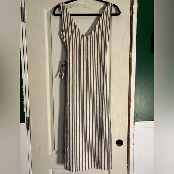 H&M wrap dress - cream and black stripe - size S - medi length - Picture 5 of 5